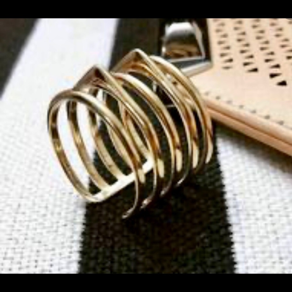 🌟Stella & Dot Gold Maylee Ring